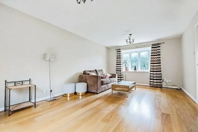Quartz Close, Wokingham, RG41, photo 2