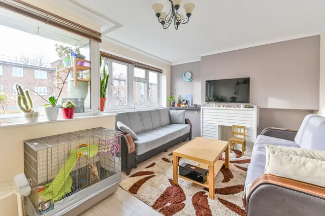 Photo 3 — 10 Fletcher House, Howard Road, London