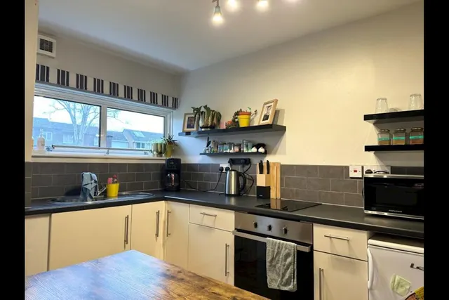 Blythe House, Bracknell, RG12, photo 3