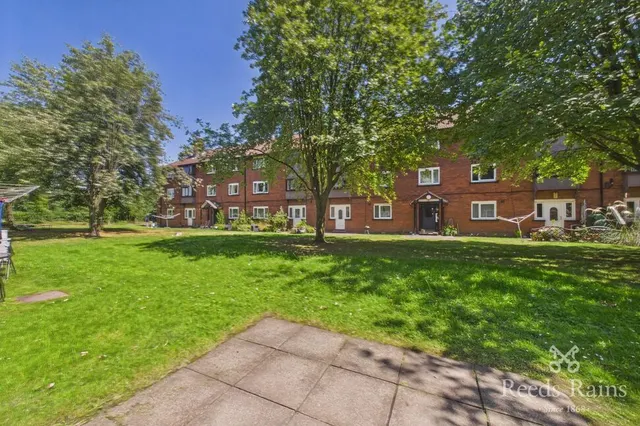 Canterbury Gardens, Salford, Greater Manchester, M5, photo 1