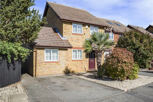 Limes Row, Farnborough Village, BR6, photo 1