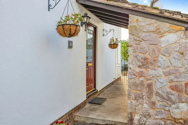 Clovelly Rise, Dawlish, EX7, photo 2