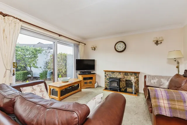 Clovelly Rise, Dawlish, EX7, photo 3