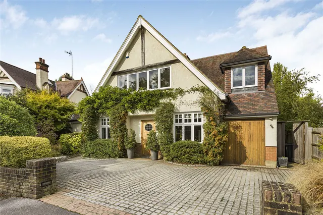 Crescent West, Hadley Wood, EN4 0EJ, photo 1
