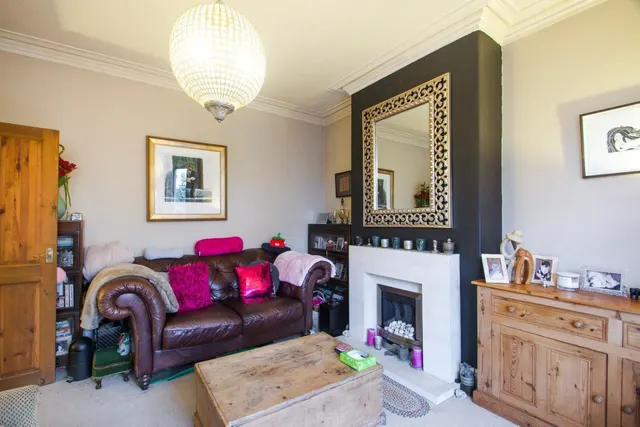 Photo 3 — The Avenue, Harrogate