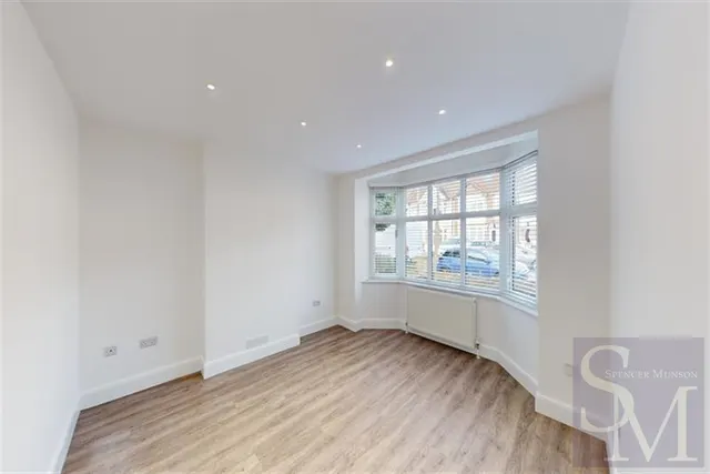 Chingford, London, E4, photo 2