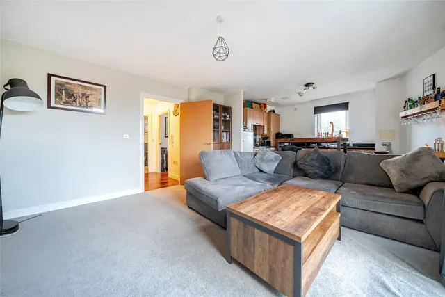 Photo 2 — Medway Road, Tunbridge Wells, TN1 2FD