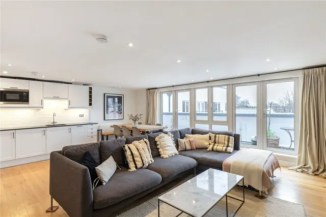 Stane Grove, London, SW9, photo 1