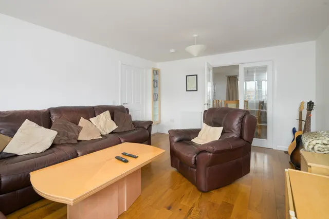 Photo 2 — Gorse Wynd, Inverkeithing, KY11 1BZ