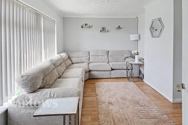 Cemaes Crescent, Cardiff, photo 2