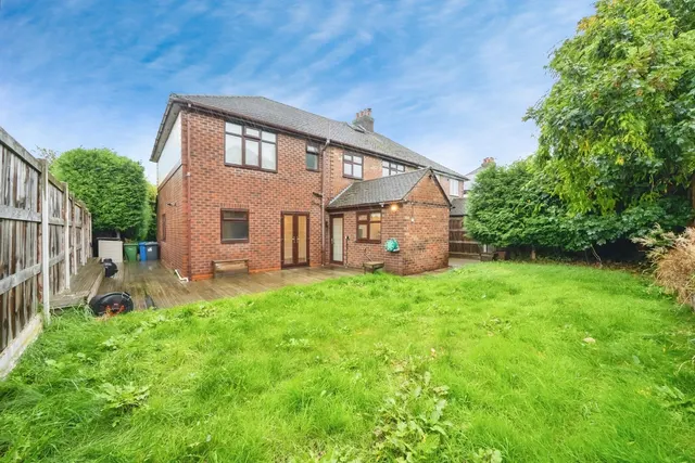 Photo 3 — Knutsford Road, Grappenhall, Warrington, Cheshire, WA4
