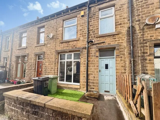 Manchester Road, Linthwaite, West Yorkshire, HD7, photo 1