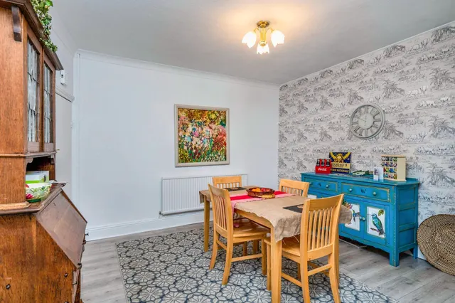 Grove Lane, Neath, SA10, photo 3
