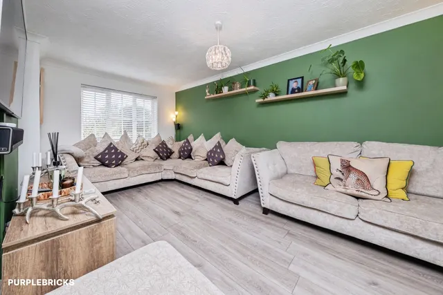 Waltham Drive, Monkston, MK10, photo 3