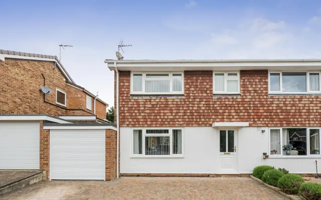 Wellpond Close, Sharnbrook, Bedford, photo 1