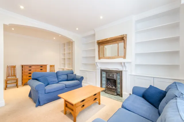 Photo 2 — 8 Bournemouth Road, London