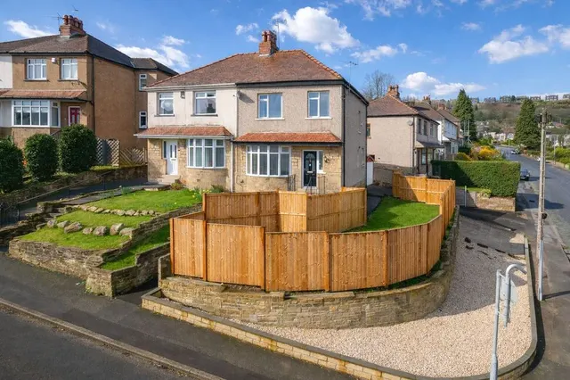 Strathallan Drive, Baildon, West Yorkshire, BD17, photo 1