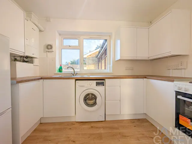 Ampleforth Road, Abbey Wood, SE2, photo 1