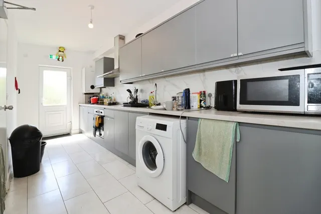 Photo 2 — Wades Road, BRISTOL, Avon, BS34