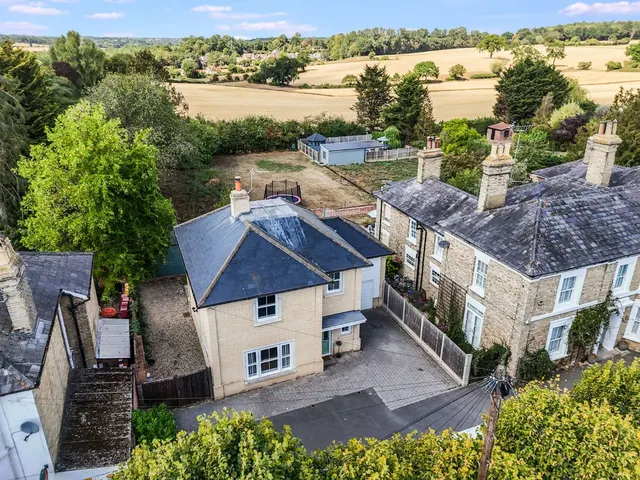 Sudbury Road, Halstead, Essex, CO9 2BA, photo 1