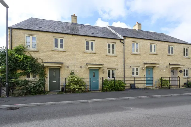 Brays Avenue, Tetbury, GL8, photo 1