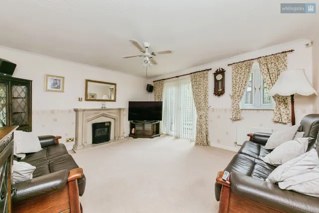 Lyncroft Close, Crewe, CW1, photo 3