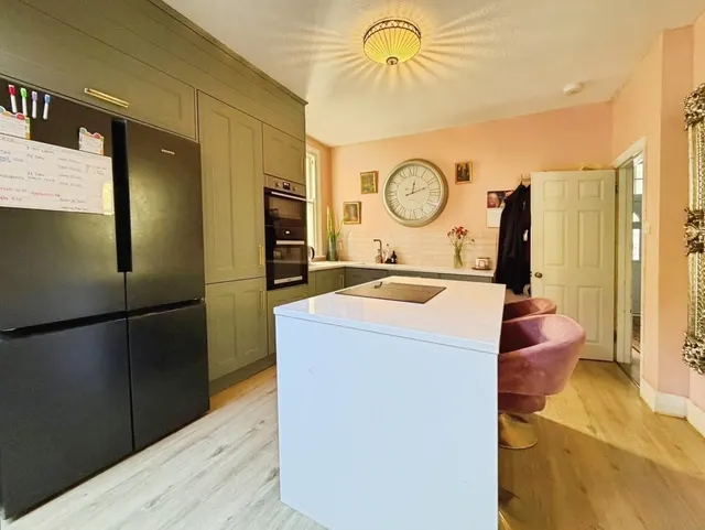 Photo 3 — Gordon Avenue, Camberley, Surrey, GU15 2NT