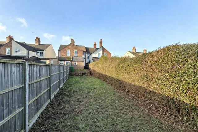 Mountsteven Avenue, Walton, PE4, photo 1