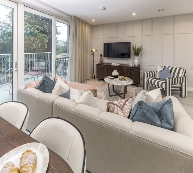 Lytton Way, Herfordshire, SG1, photo 1