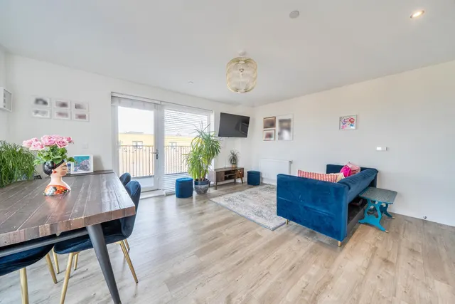 Bowen Drive, SE7, photo 1