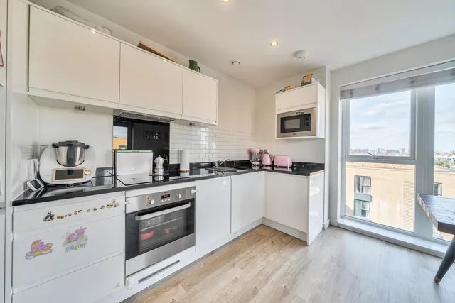 Bowen Drive, SE7, photo 2