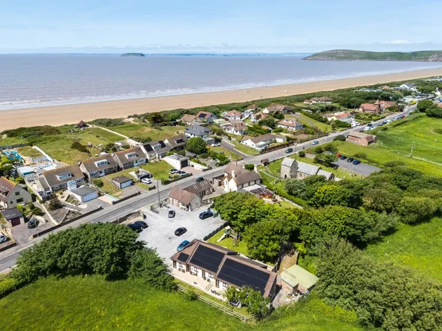 Church Road, TA8, photo 1