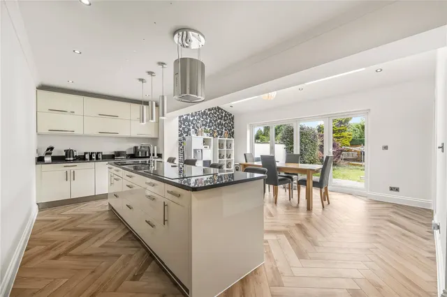 Photo 2 — Hanworth Road, Hampton Hill, TW12 3DH