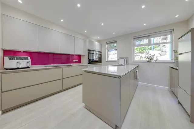 Greens Lane, Bacup, photo 2