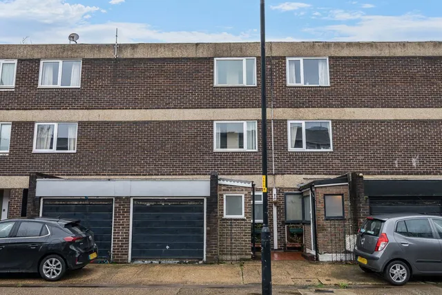 Hillingdon Street, SE17, photo 1