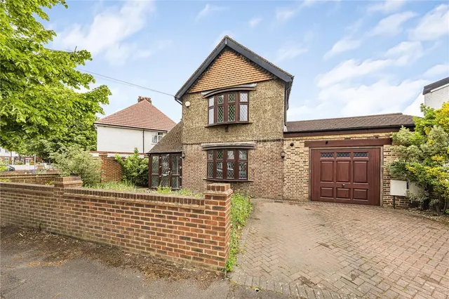Cherry Orchard, West Drayton, UB7, photo 1