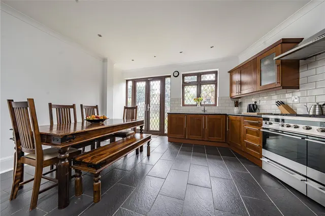 Cherry Orchard, West Drayton, UB7, photo 3