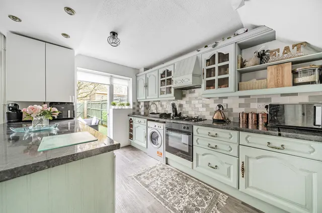 The Fieldings, Woking, GU21, photo 2