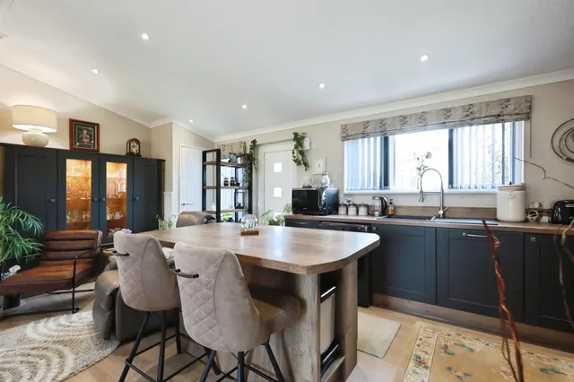 Oak Court, Marston Edge, CV37, photo 2
