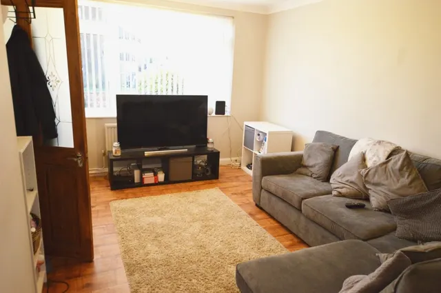 Goodwin Road, Slough, Berkshire, photo 1