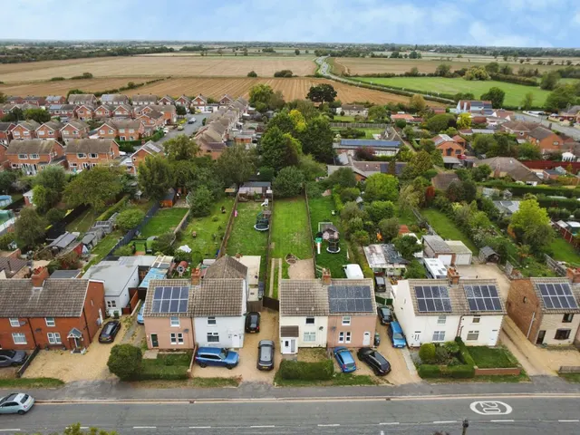 3 bedroom house, Helpston Road, Glinton, PE6