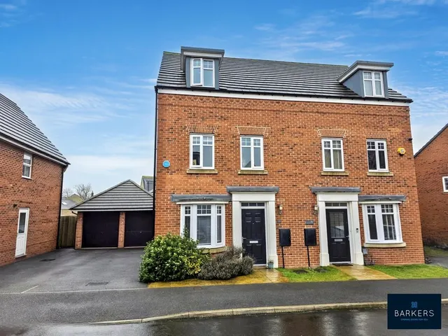 Heathfield Lane Birkenshaw, Bradford BD11 2DP, photo 1