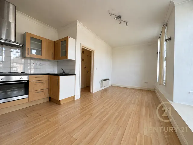 Ewell Road, Surbiton, KT6, photo 2