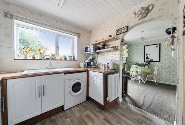 Photo 3 — Cromwell Road, Cheltenham, GL52 5DN
