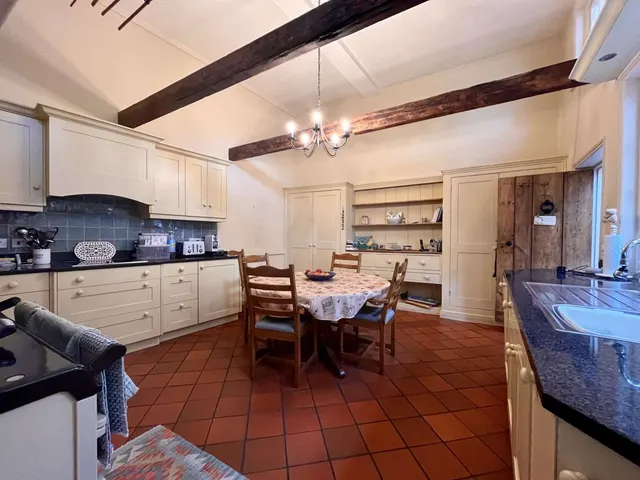Bridge Street, Hungerford, RG17, photo 2