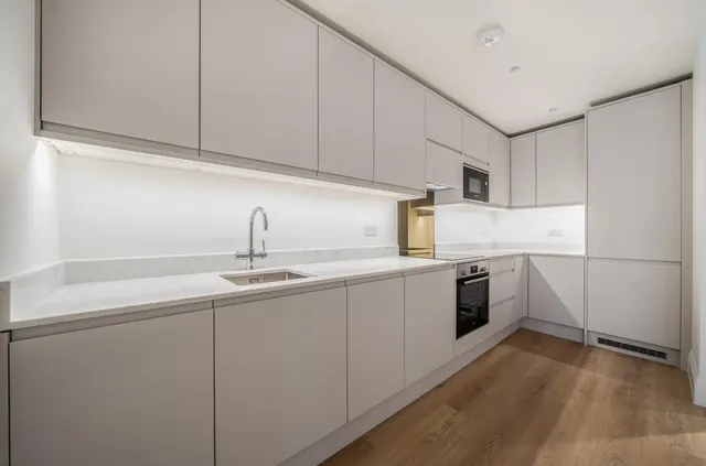 Barmeston Road, London, SE6, photo 3