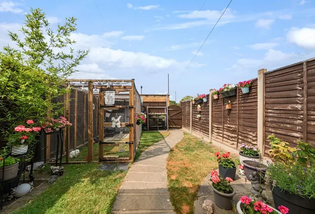 Photo 3 — Woodmancote, Gloucestershire, Yate, BS37 4LJ