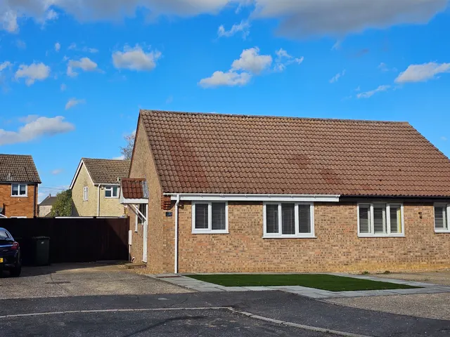 Arlington Close, Attleborough, NR17, photo 1