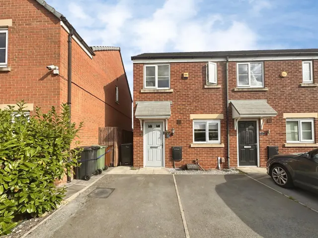 Alder Road, Leeds, LS14, photo 1