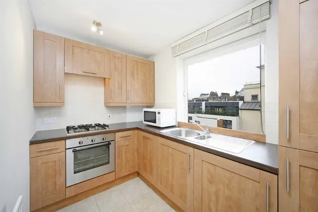 Fulham Road, South Kensington, photo 2